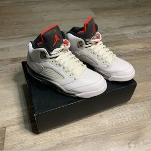 Air Jordan 5 White Cement 2017 Size 9